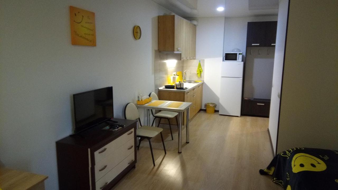 Positive Smile Studio Apartment In The Colorful Comfort Town Residental Complex. Kt-06. Kyiv Exterior photo